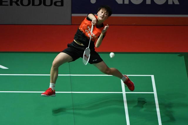 路上走得更 路上走得更