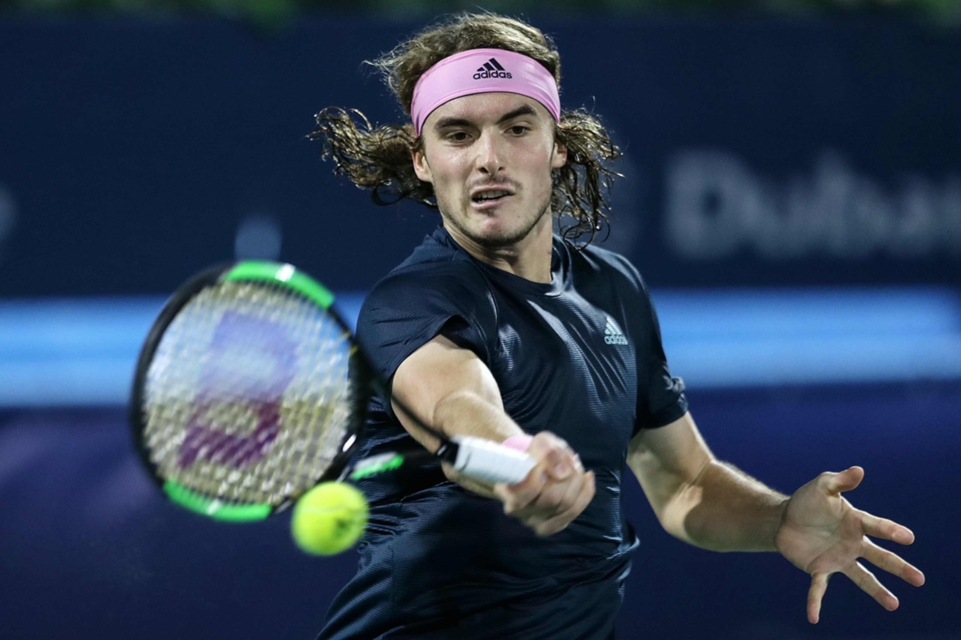 比赛中突出 比赛中突出