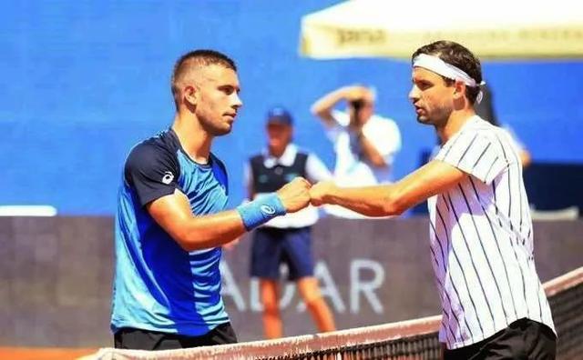 特蒙德在本 特蒙德在本